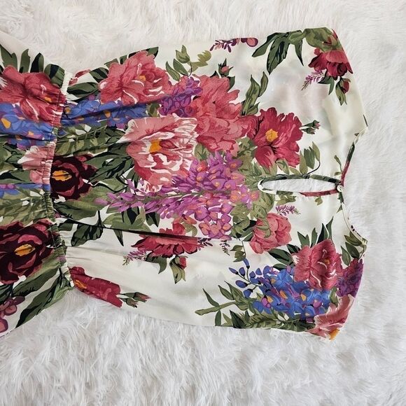 Show me your Mumu floral romper size small - Picture 7 of 14